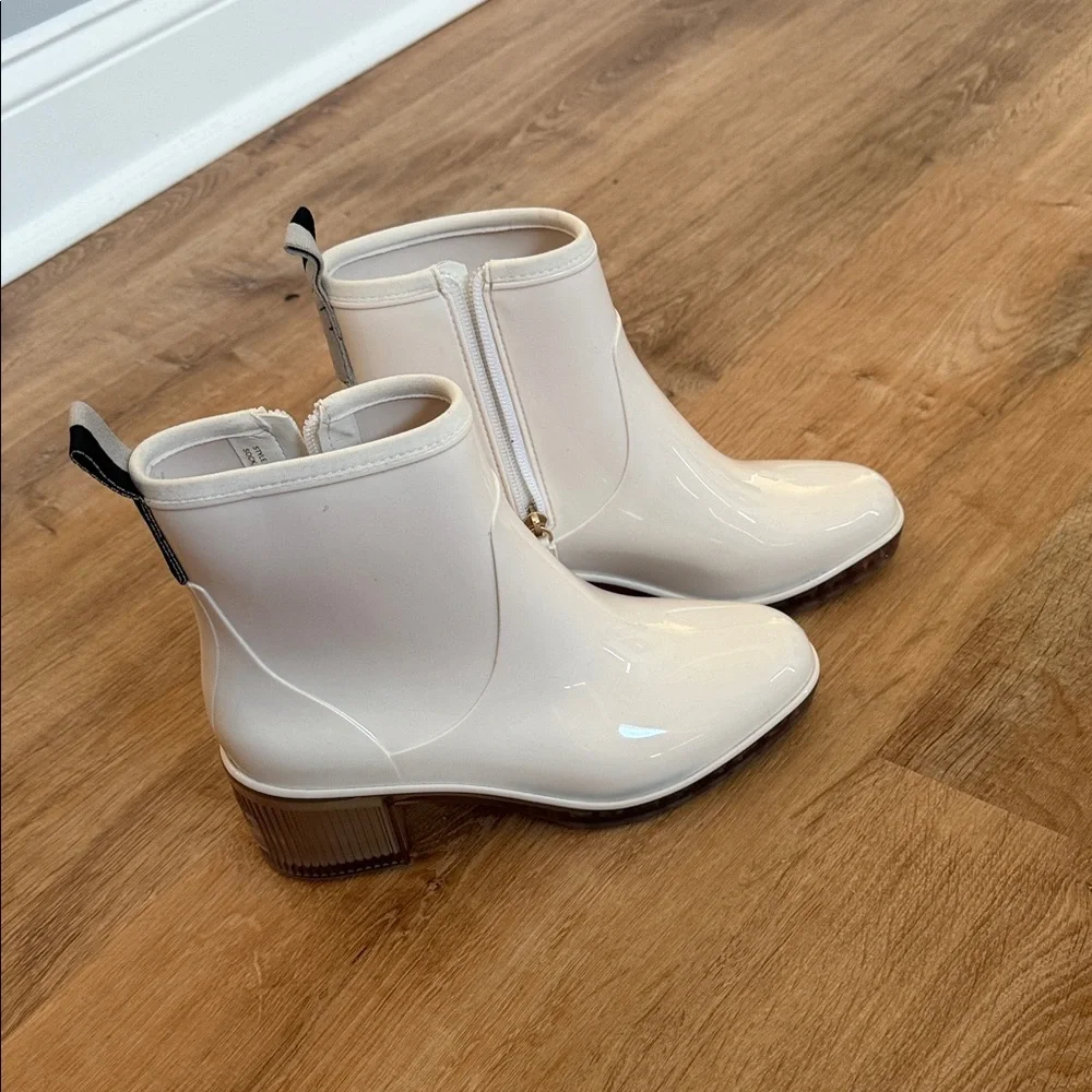 Kate Spade White Winter Boots - Picture 6 of 9